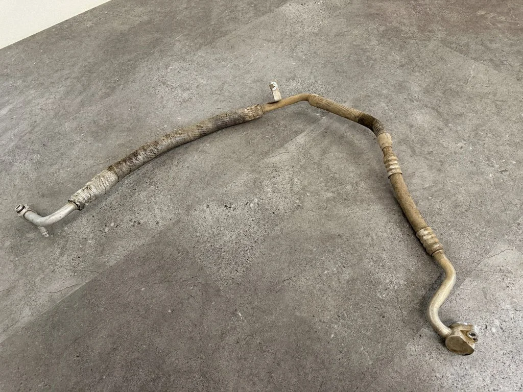 Air conditioning (A/C) pipe/hose 2H3820743C