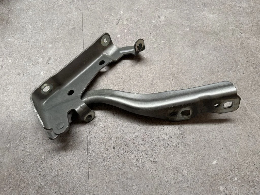 Mootorikapoti hinged N1WB16801A