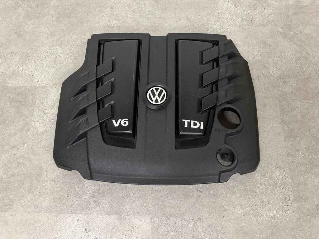 Engine cover (trim) 059103925CT