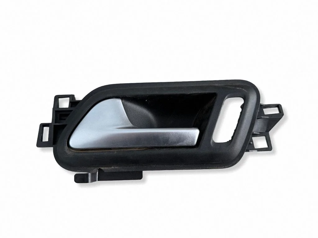 Front door interior handle 2H0837113