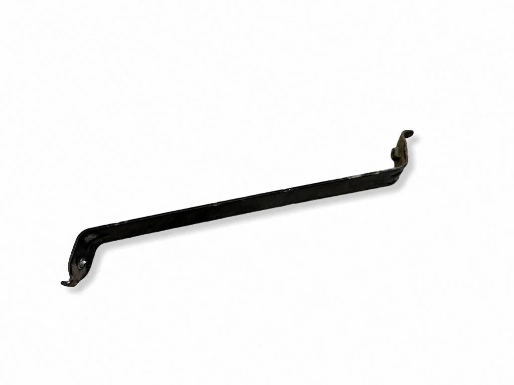 Front bumper mounting bracket 2H6805698A