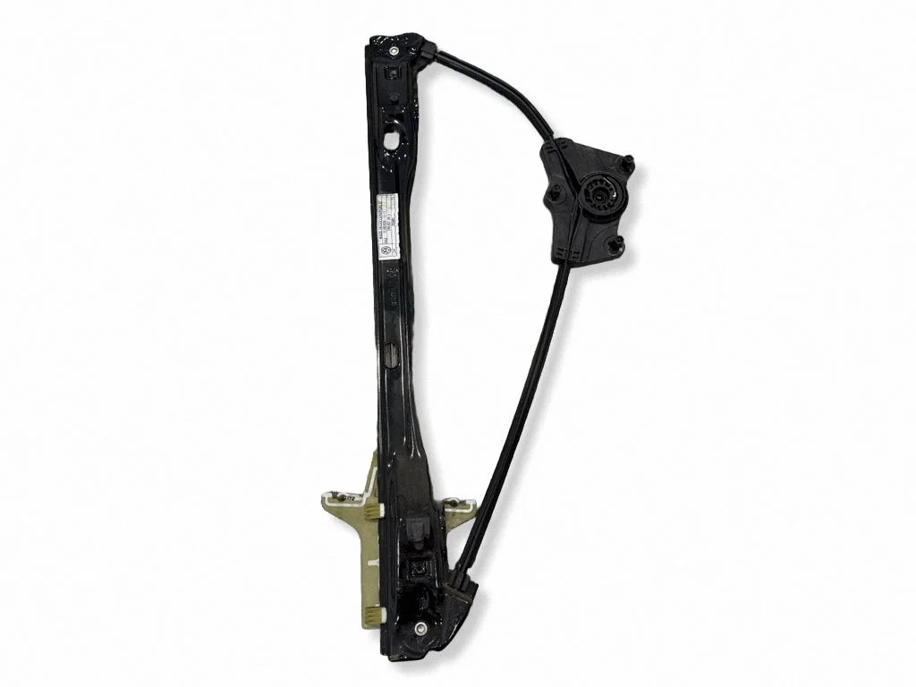 Front window lifting mechanism without motor 2H6837401A