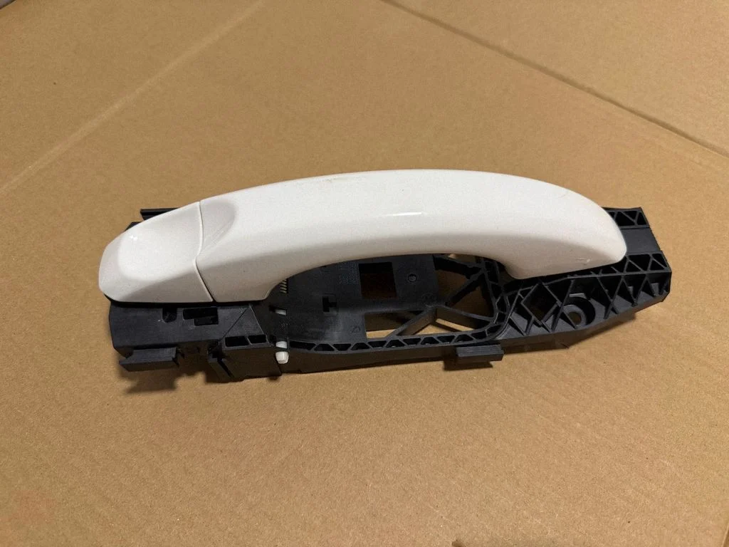 Rear door exterior handle
