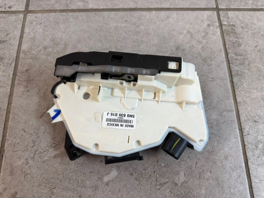 Rear door lock 5N0839016J