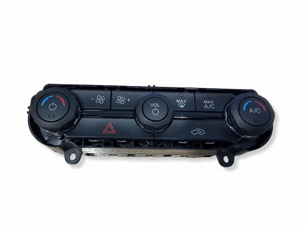 Panel sterowania klimatyzacją / nawiewem GNWQB18A802 – Ford Ranger IV (2022-)