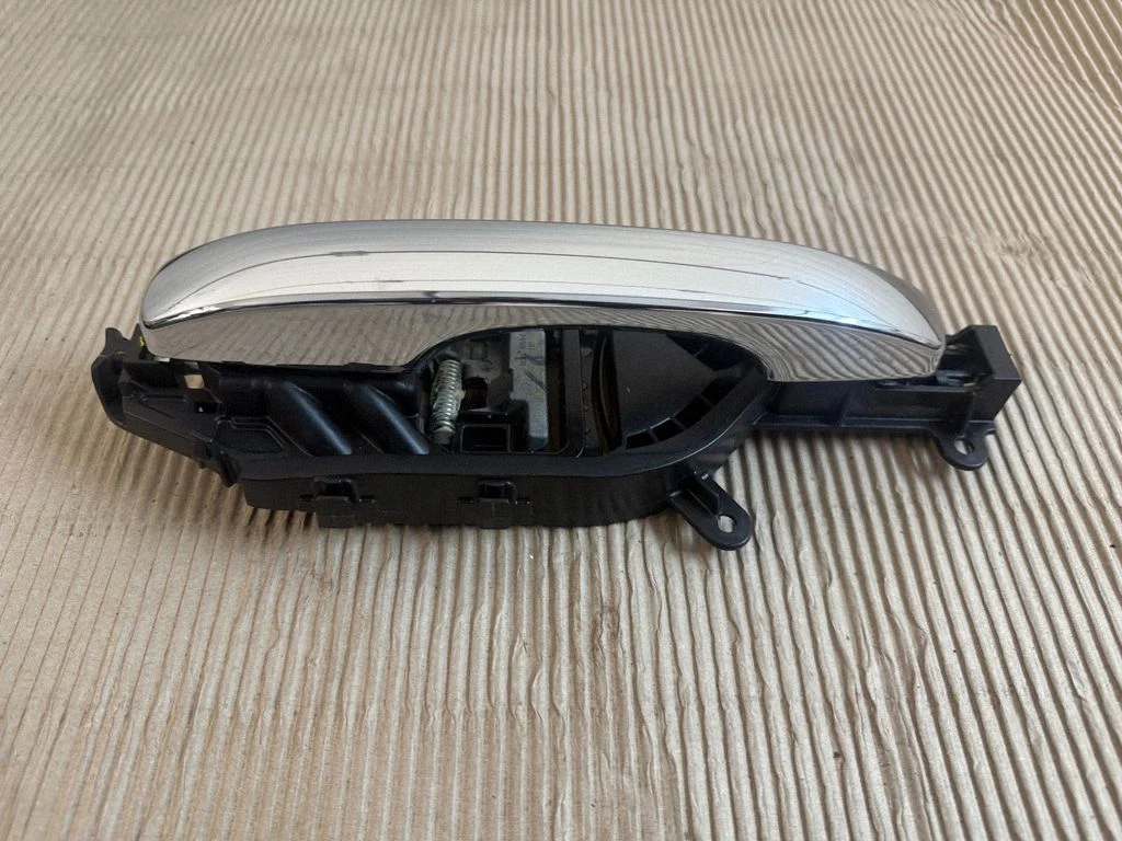 Klamka zewnętrzna drzwi tylnych N1WBE224A37DB – Ford Ranger IV (2022-)