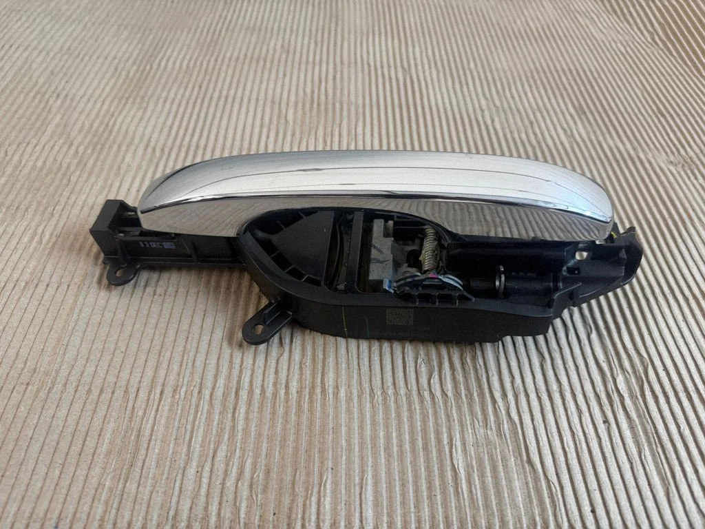 Tagaukse välimine käepide N1WBE224A37DB