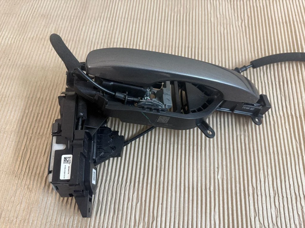 Tagaukse lukk N1WAE26412GE