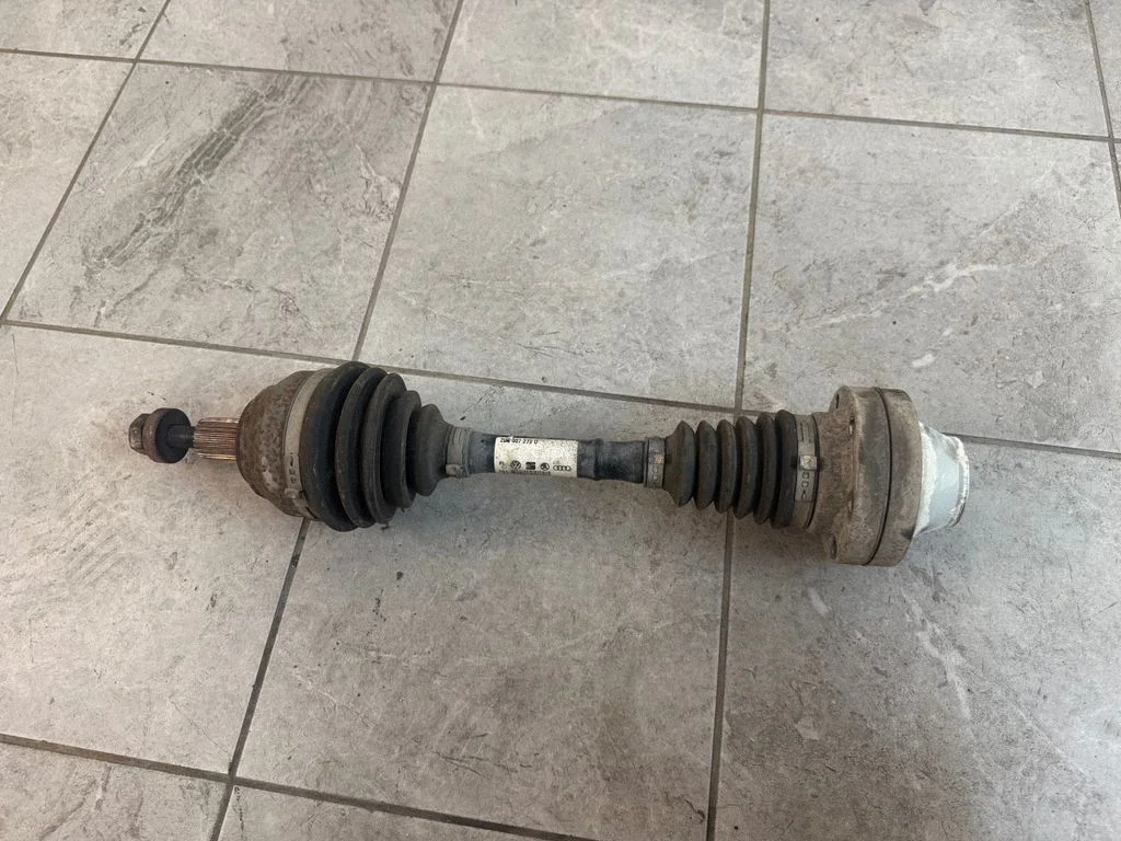 Front driveshaft 2H0407271D