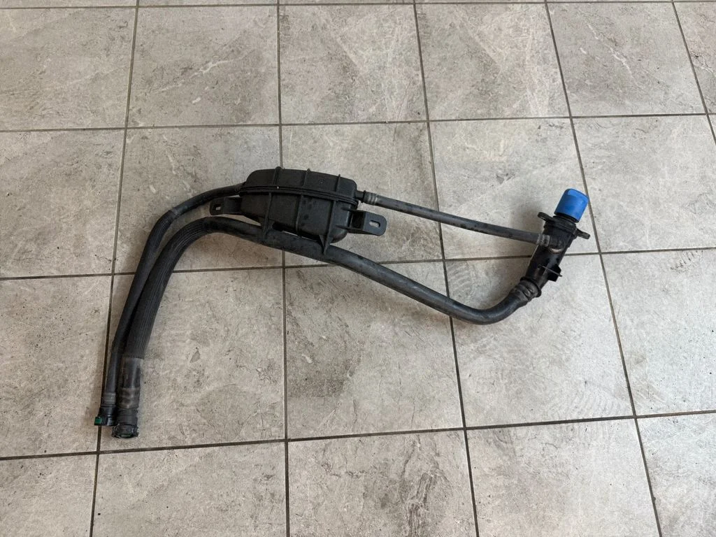 AdBlue skysčio užpylimo vamzdis