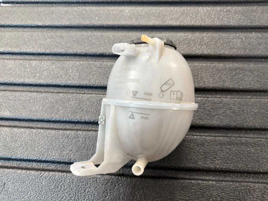 Coolant expansion tank/reservoir – Volkswagen Amarok (2010-2020)