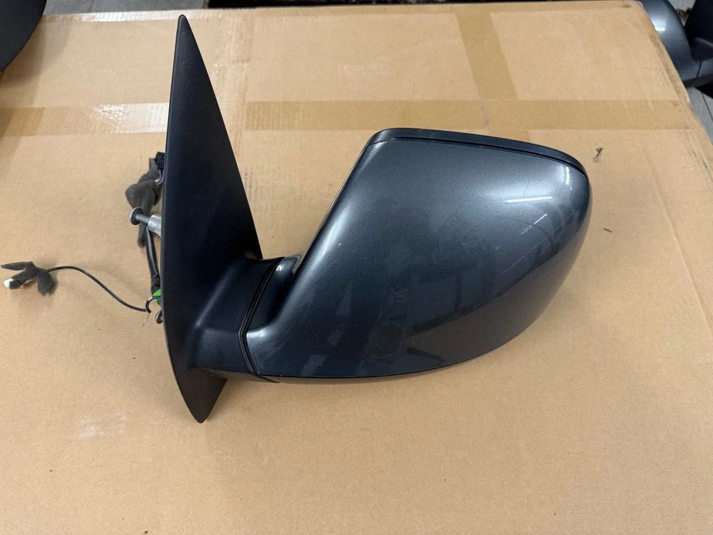 Front door electric wing mirror – Volkswagen Amarok (2010-2020)