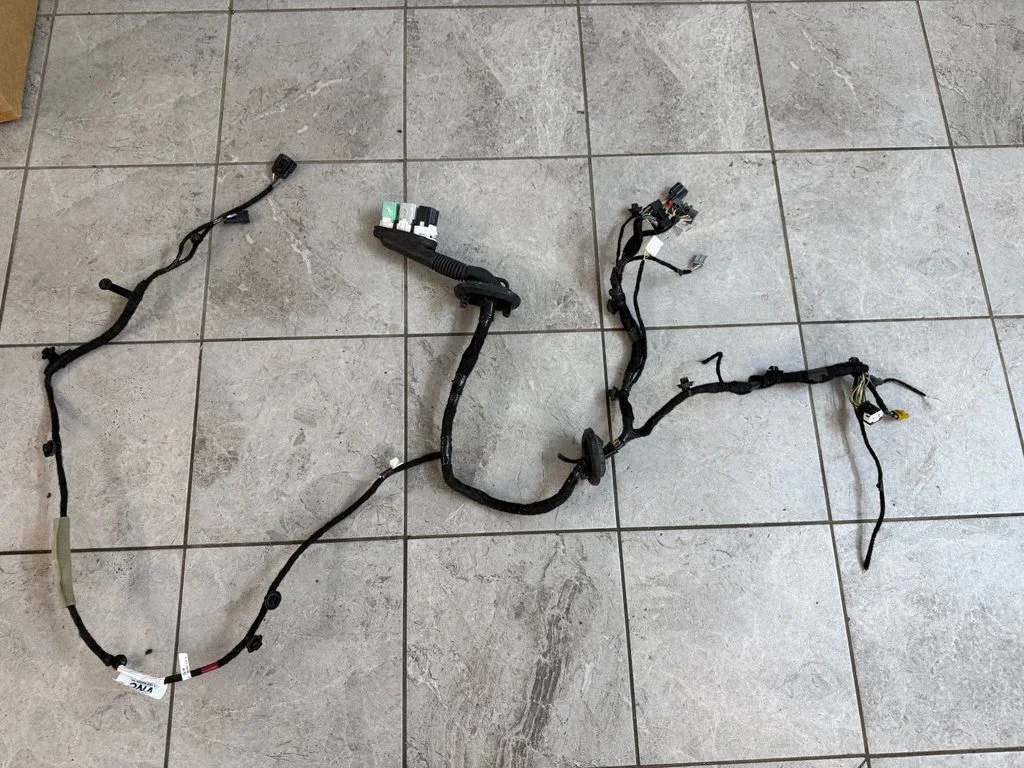 Esiukse juhtmestik N1XT14630
