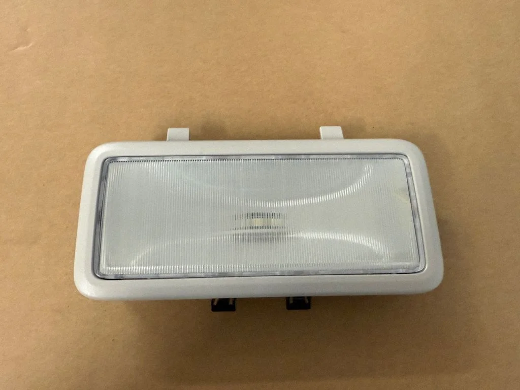 Lampka tylnych siedzeń H1BB13776AE – Ford Ranger IV (2022-)