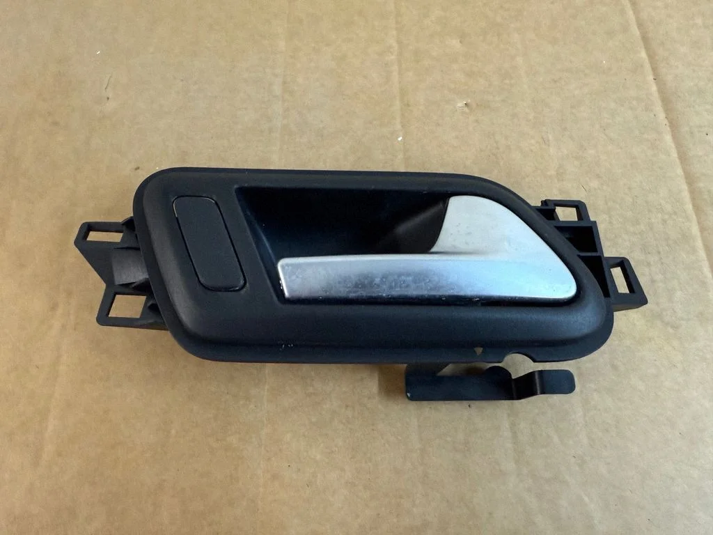 Rear door interior handle – right