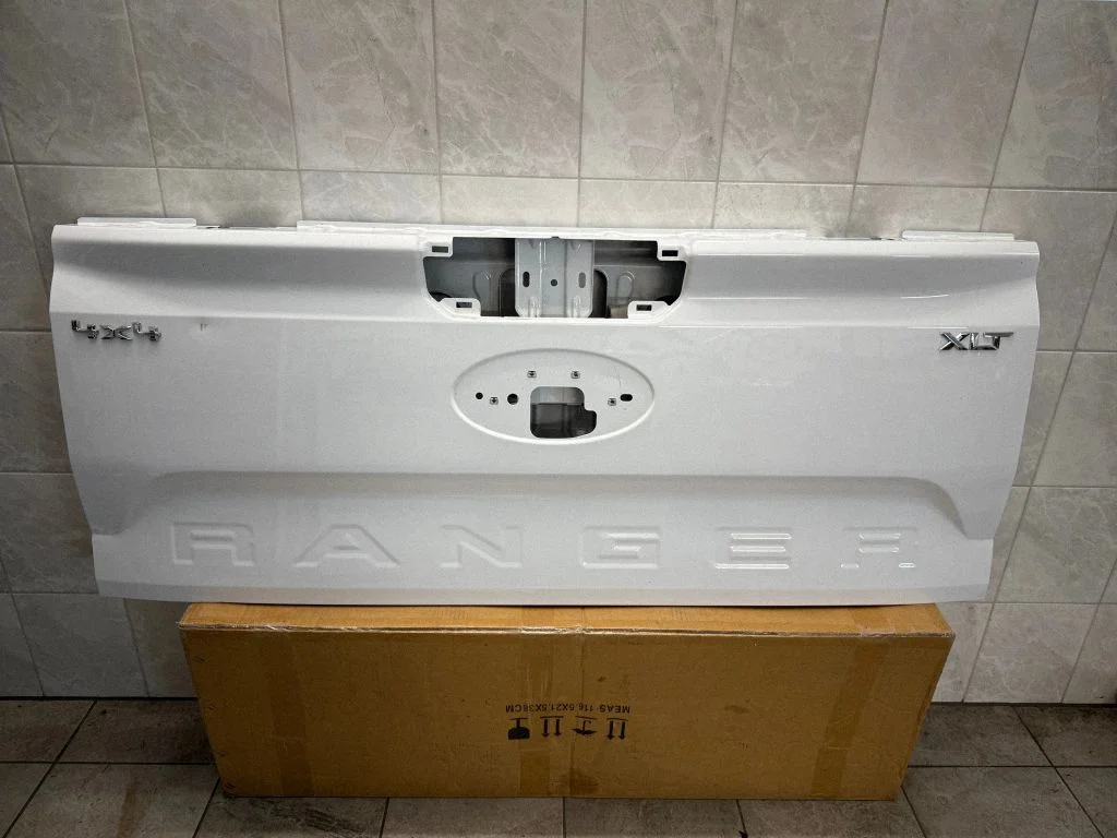 Tailgate/trunk/boot lid
