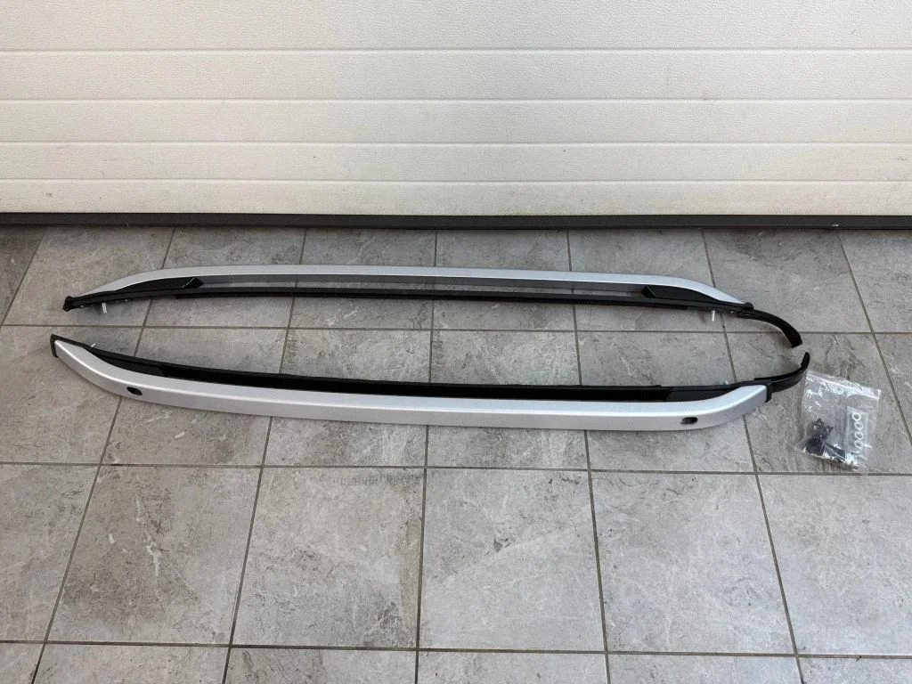 Roof bar rail