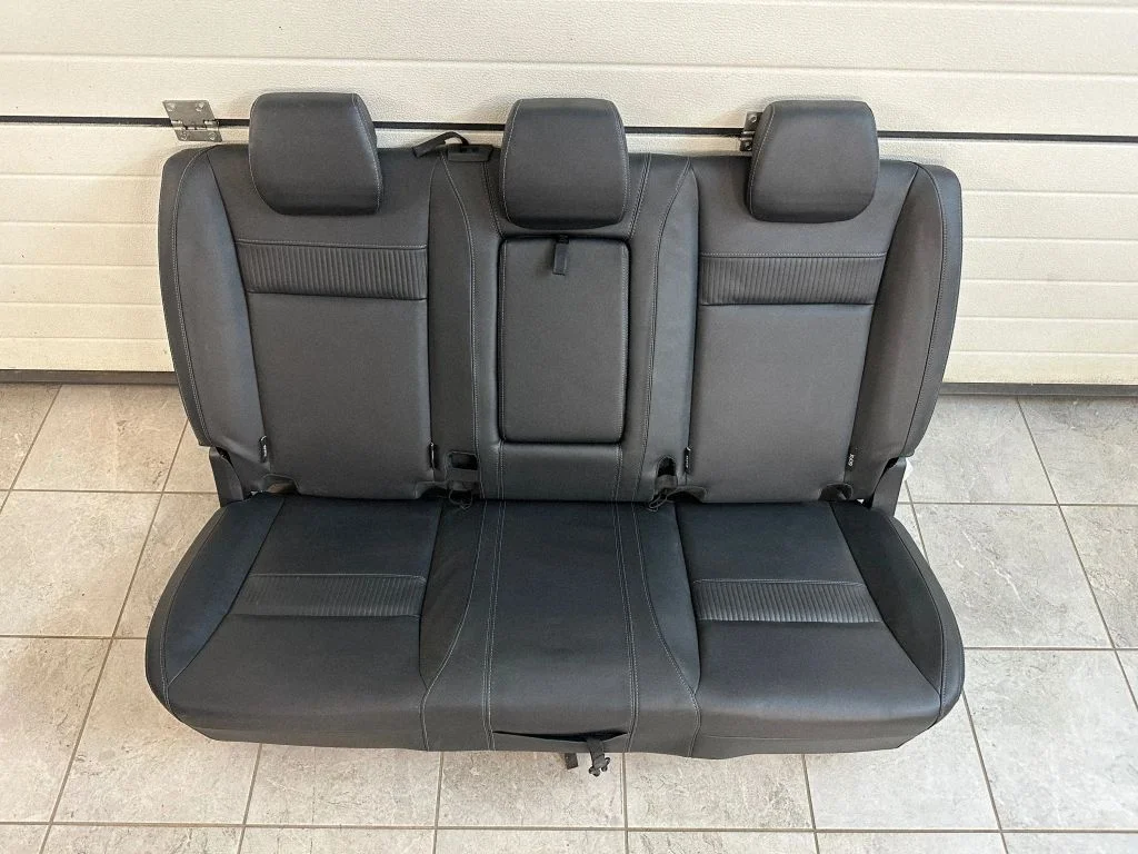 Rear seat – Ford Ranger (2019-2022)