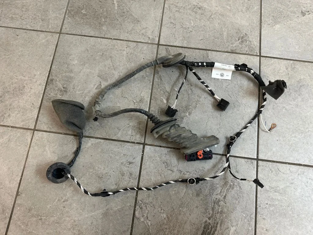 Front door wiring loom 2H3971121C