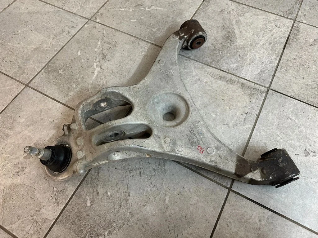 Front lower control arm/wishbone JB3C3078D1B – Ford Ranger (2019-2022)