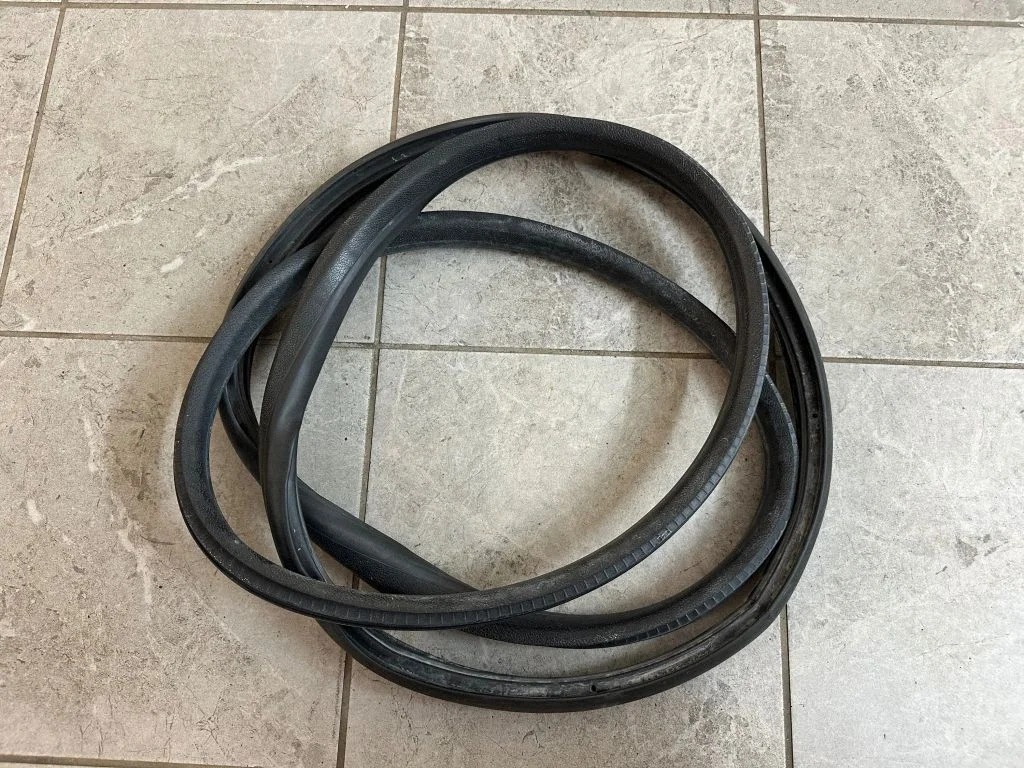 Rear door rubber seal (on body) – Volkswagen Amarok (2010-2020)