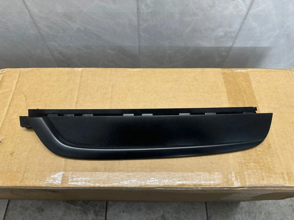Rear door glass trim molding N1WB-E254A17A – Ford Ranger IV (2022-)