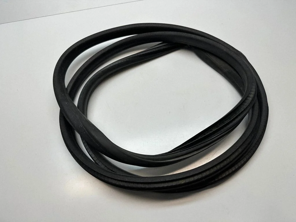 Rear door rubber seal (on body) – Volkswagen Amarok (2010-2020)