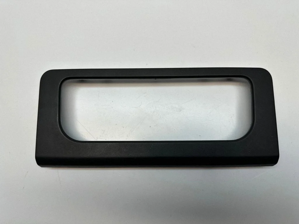 Dashboard glove box trim 2H0857326B