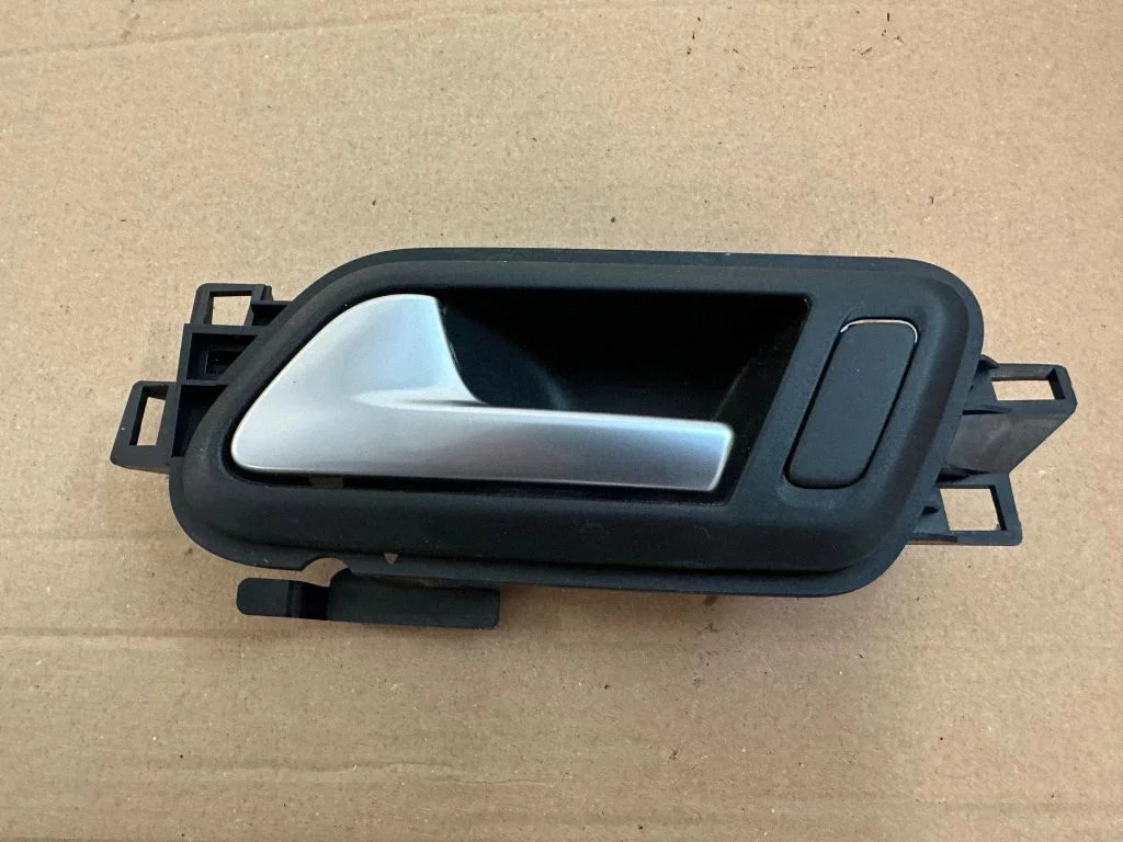 Rear door interior handle 2H0837113D