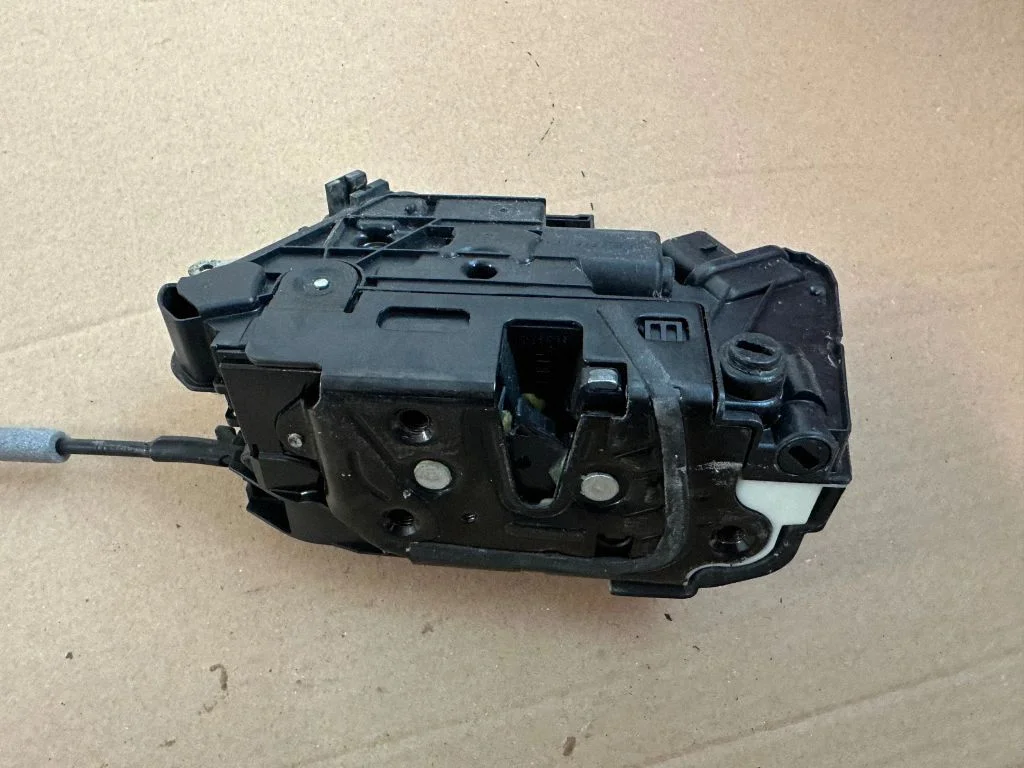 Rear door lock 5N0839016J