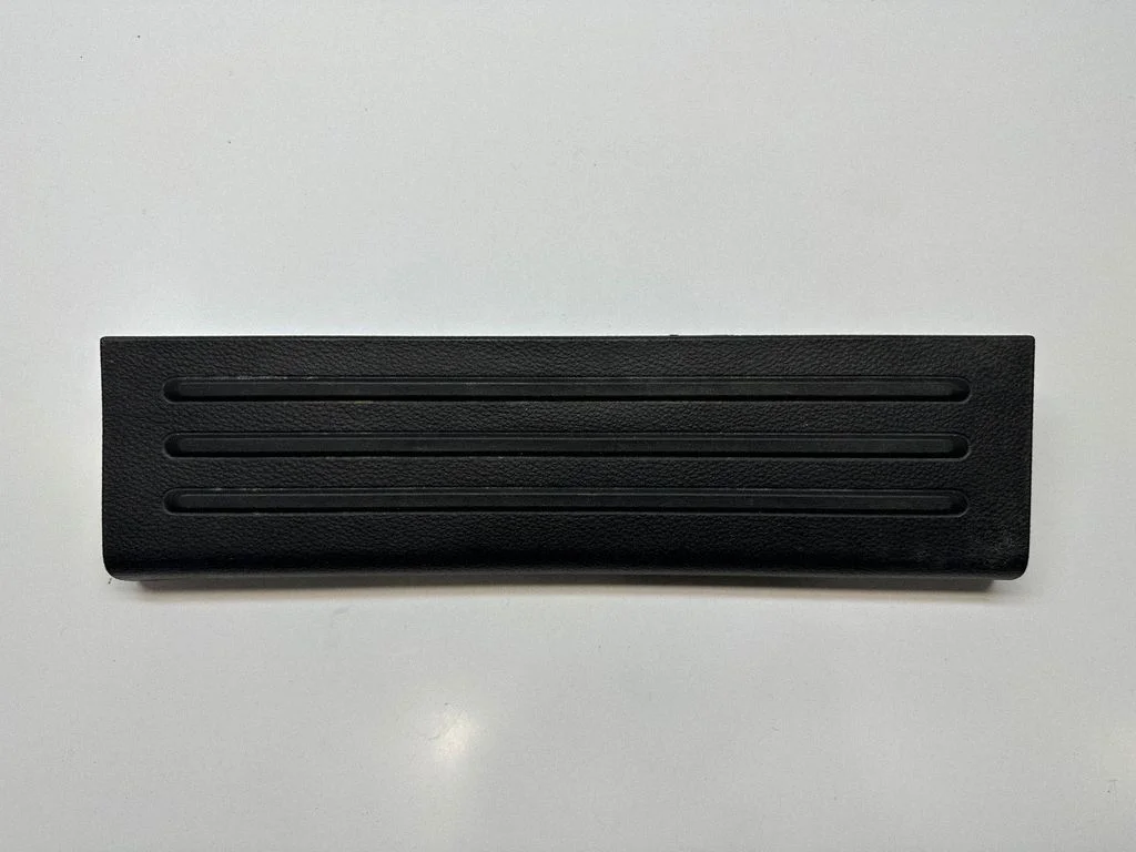 Tagalävise kate (sisemine) – Ford Ranger (2019-2022)