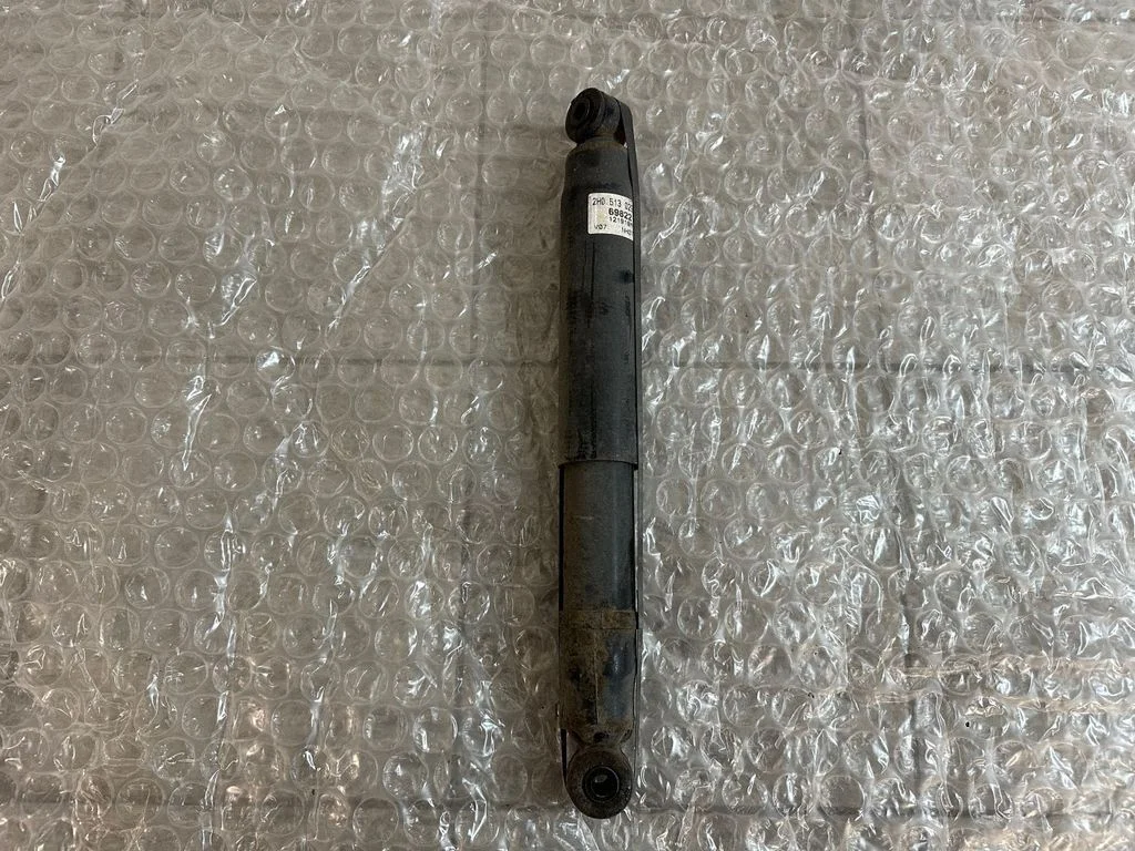 Rear shock absorber/damper – Volkswagen Amarok (2010-2020)