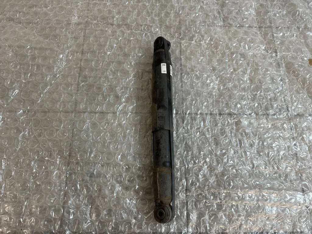 Rear shock absorber/damper – Volkswagen Amarok (2010-2020)