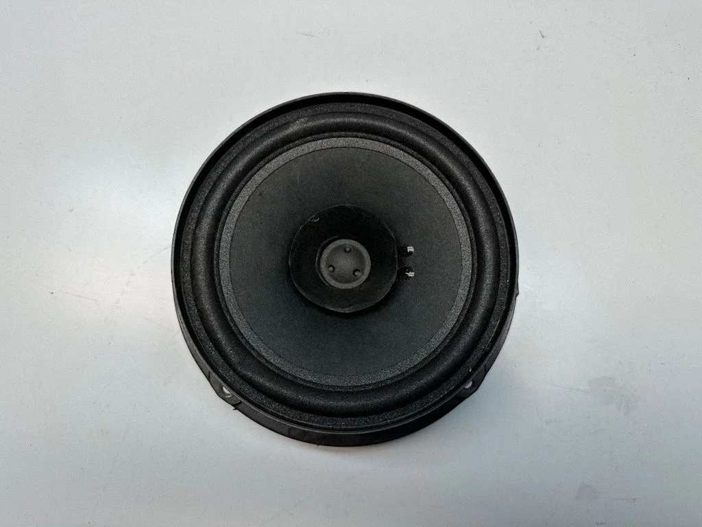 Rear door speaker – Volkswagen Amarok (2010-2020)