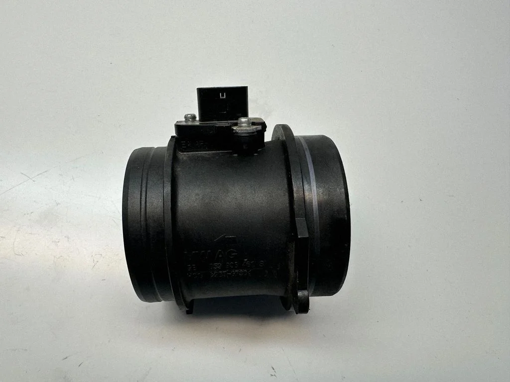 Przepływomierz powietrza 059906461S