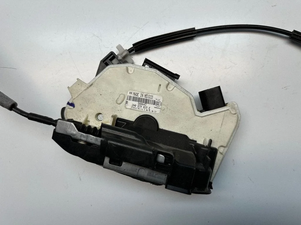 Tagaukse lukk – Volkswagen Amarok (2010-2020)