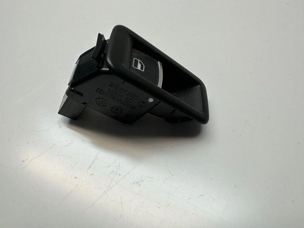 Elektrisko logu slēdzis 2H0867255D