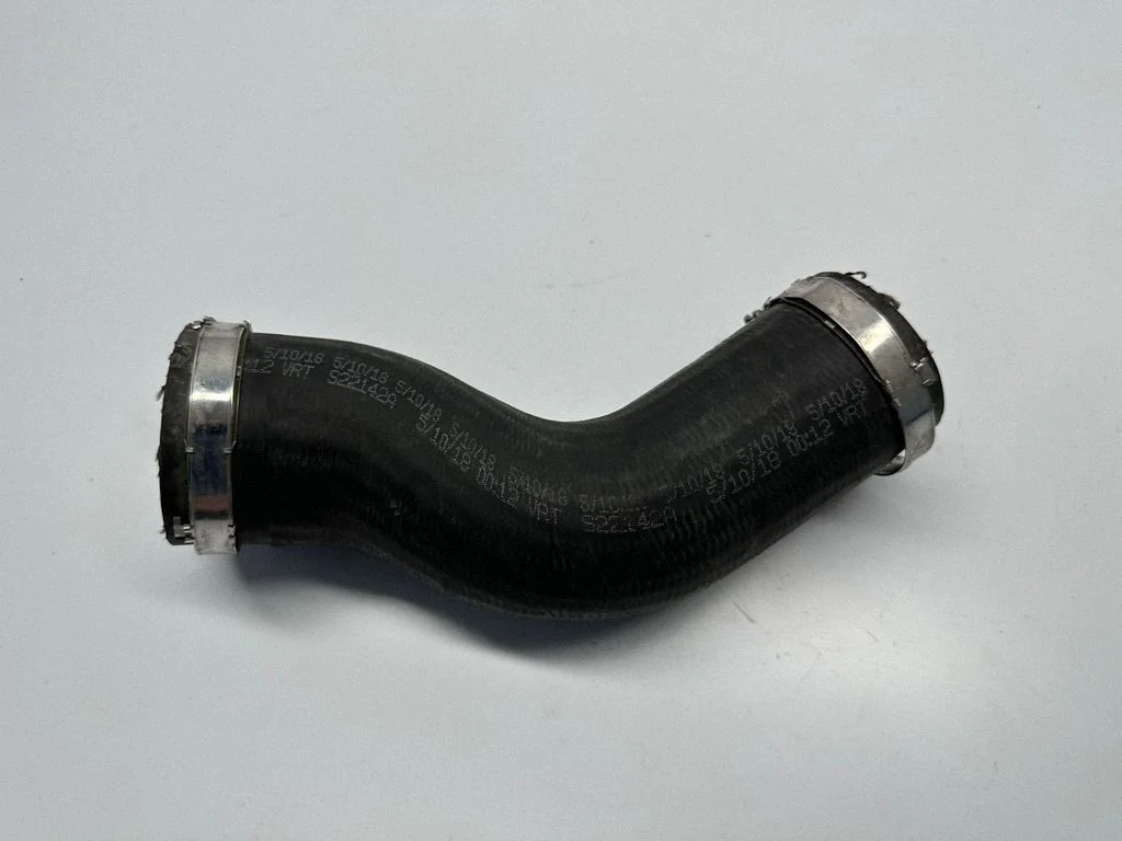 Vahejahuti voolik (-ud)/ toru (-d) 2H6145980A