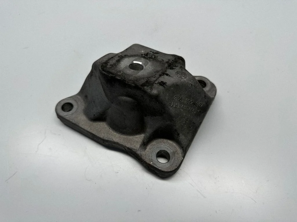 Mootori kinnituskronstein 2H6199307