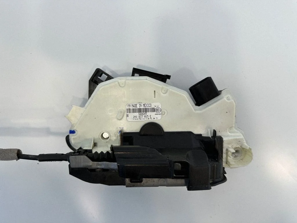 Front door lock – Volkswagen Amarok (2010-2020)