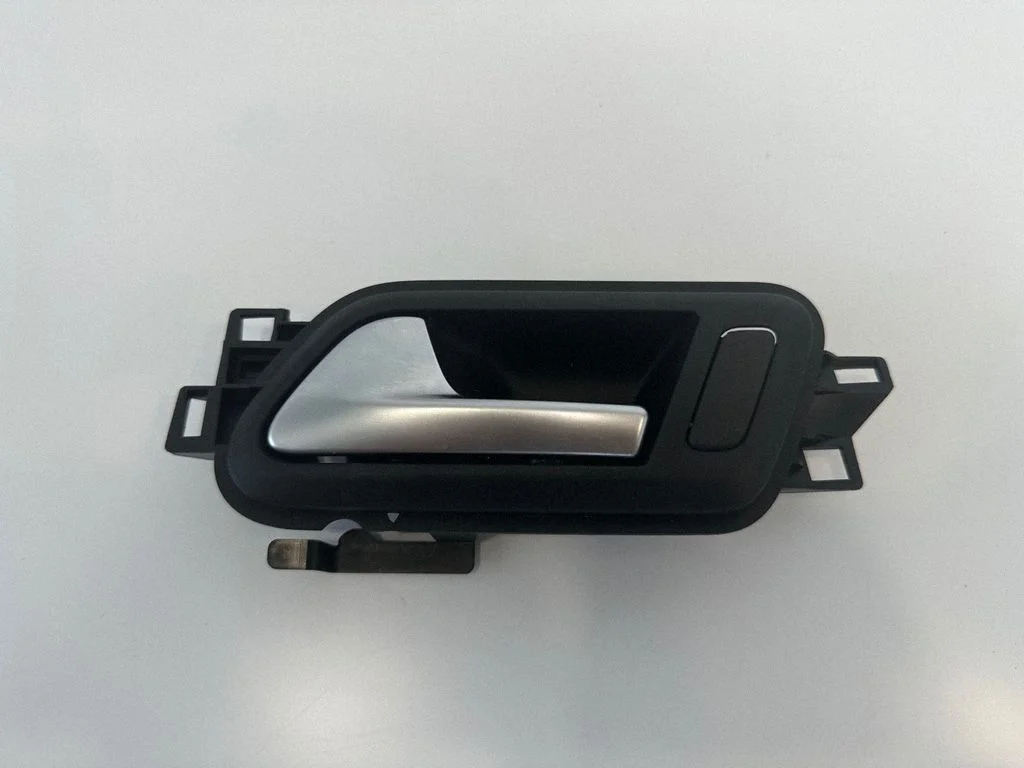 Rear door interior handle – Volkswagen Amarok (2010-2020)