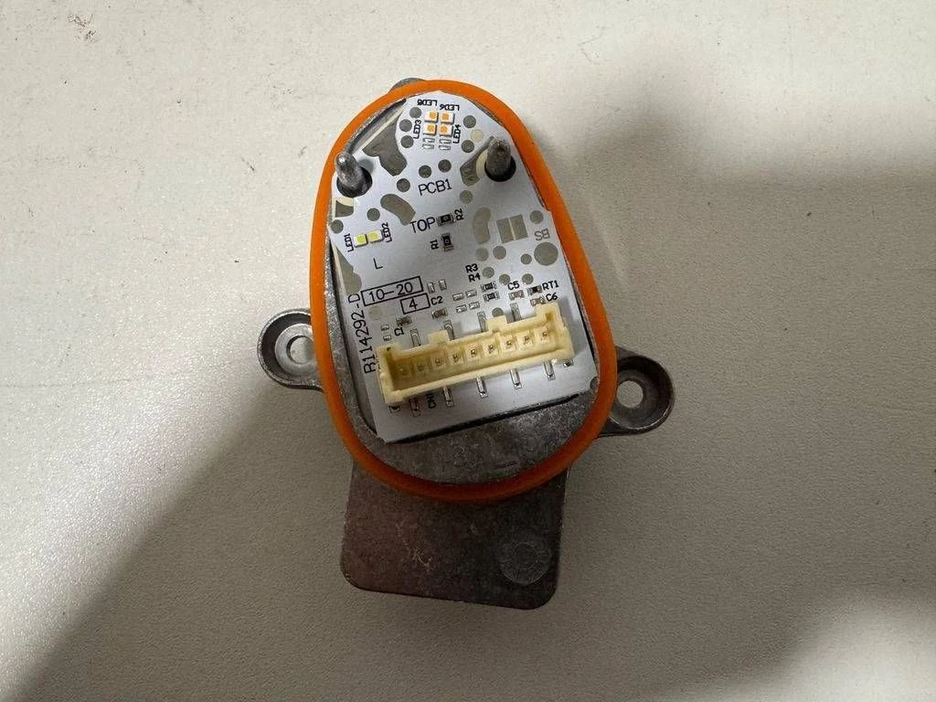 Moduł oświetlenia LED 9477821 – BMW X1 F48 F49 (2015-2022)