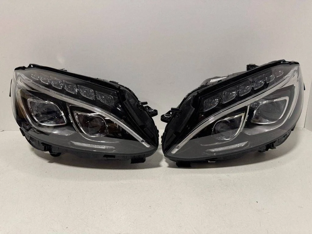 Headlights/headlamps set A2059068801