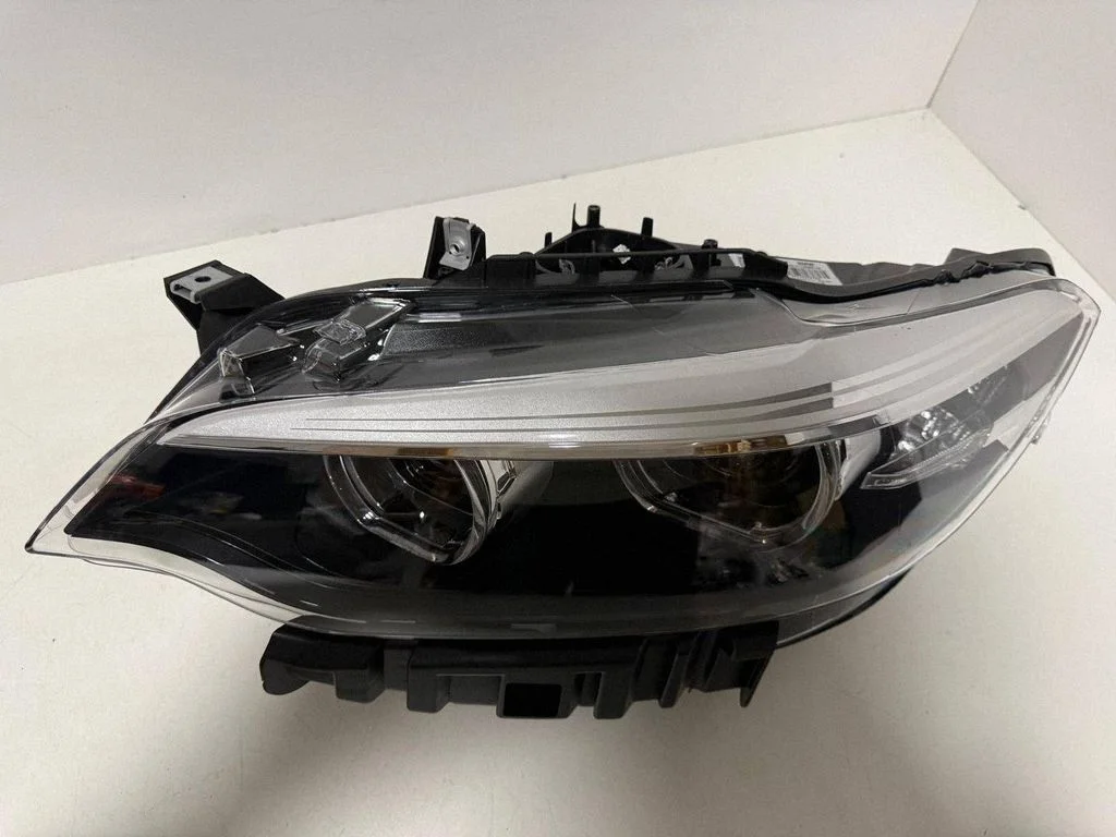 Reflektor 7469777 – BMW Seria 2 F22 F23 (2017-)
