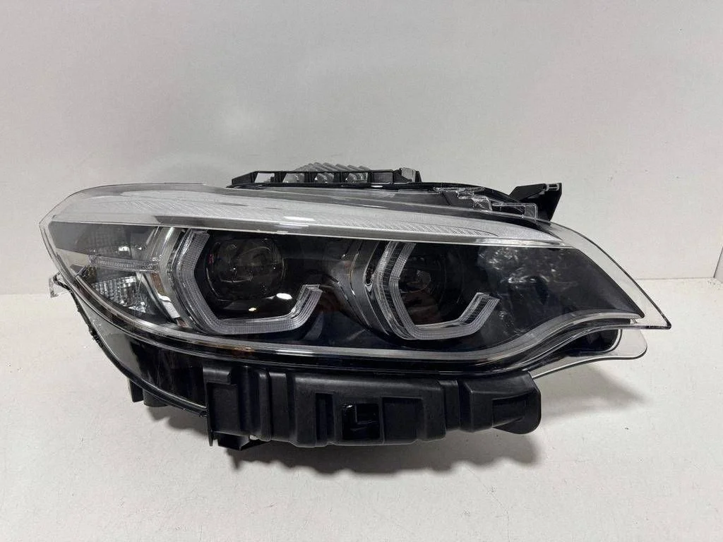 Reflektor 8738686 – BMW Seria 2 F22 F23 (2017-)