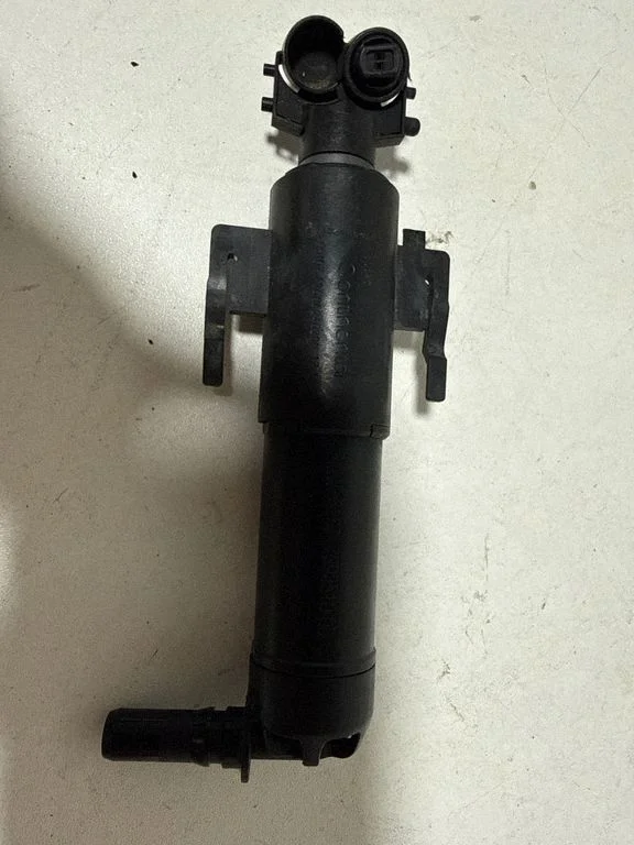 Headlight washer spray nozzle 616773931003 – BMW 5 Series G30 G31 G38 (2016-)