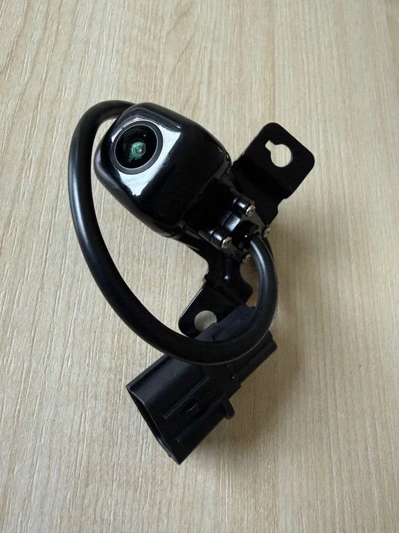 Atpakaļgaitas kamera 957602W640 – Hyundai Grand Santa Fe NC (2014-2018)