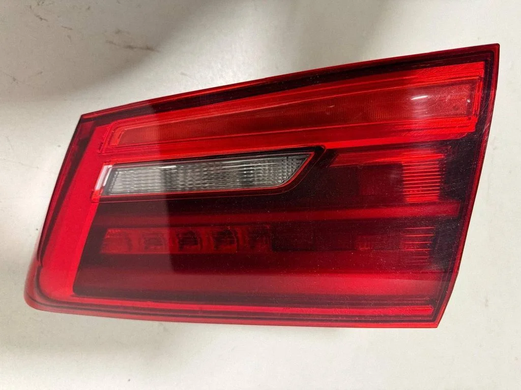 Tailgate rear/tail lights 6321737647412 – BMW 5 Series G30 G31 G38 (2016-)