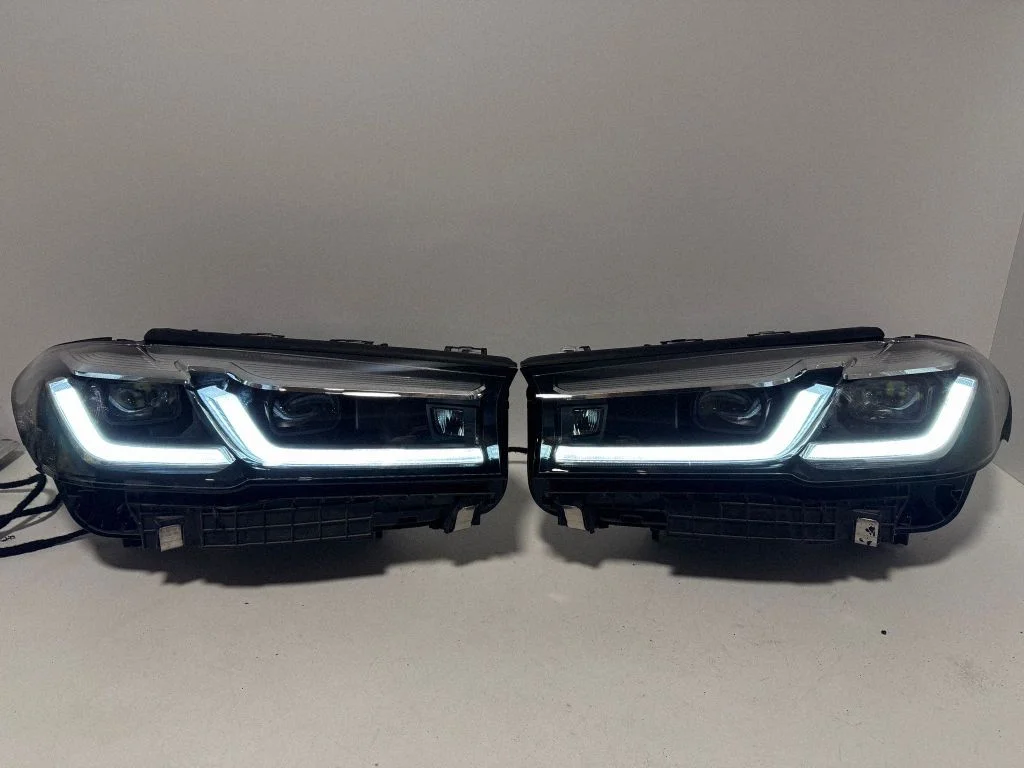 Headlights/headlamps set 5A388C803 – BMW 5 Series G30 G31 G38 (2016-)