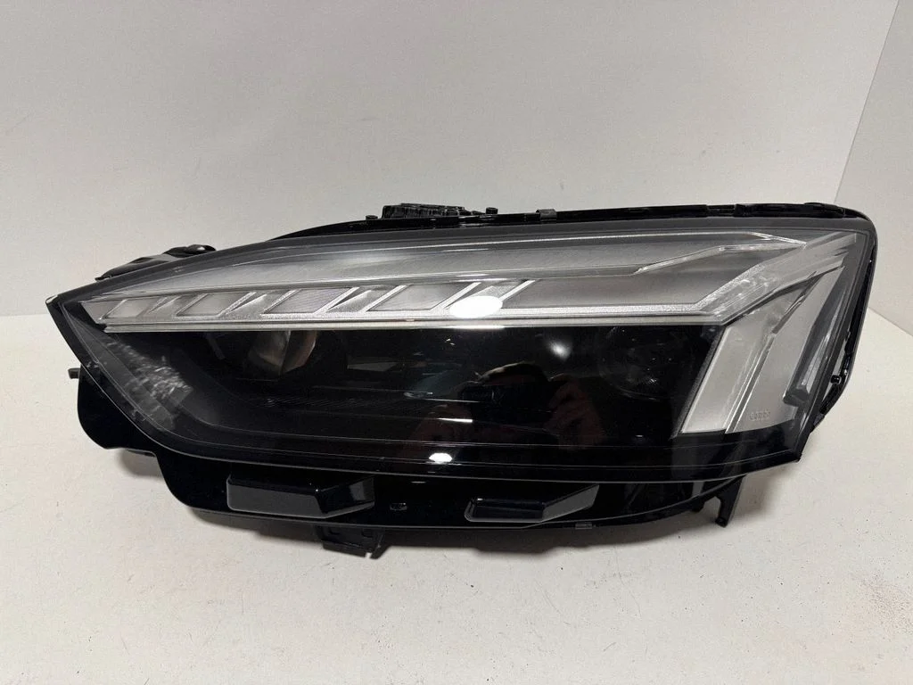 Headlight/headlamp 8W6941039 – Audi A5 (2016-2024)